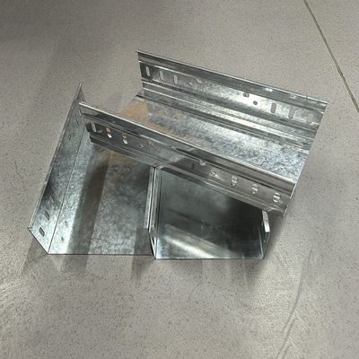 Harga yang bagus Galvanized Steel Cable Tray Silver Finish Wall Mounted Electrical Wiring 3m Length on line