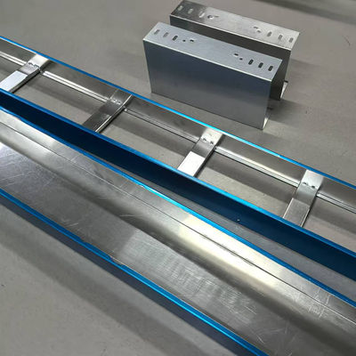 kopen 1.0mm-3.0mm Dikte Aluminium geleidende kabelbak Buiten Indoor Solid bottom kabelbak online manufacture