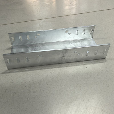 satın al Sıcak Dip Galvanize 150mm - 25mm Kablo Tepsisi Yüksekliği Çelik Malzeme 1.0mm-2.5mm Kalınlığı online manufacture