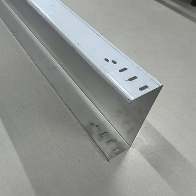 Un bon prix. Plateau de câbles en acier inoxydable de 50 mm à 1000 mm pour l' intérieur et l' extérieur en ligne