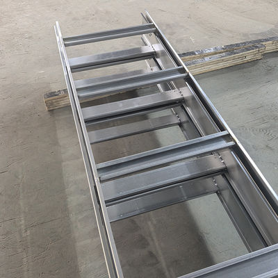 Bom preço. Bandeja de Cabos Tipo Escada Galvanizada 50mm-1000mm Boa Ventilação Resistência à Corrosão on-line