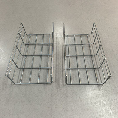 Un buon prezzo. Ventilazione 4 pollici Ethernet Cable Tray Steel Wire Management System in linea