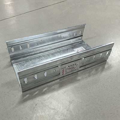 Ein guter Preis. 3m-6m Länge Hot Dip Galvanized Cable Tray Wandmontage / Bodenmontage Installation Stahlmaterial Online