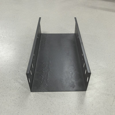 Harga yang bagus 50mm x 25mm Slotted Cable Tray Support System Medium Duty Galvanized Steel Modular Fire Resistant Protection Kabel on line