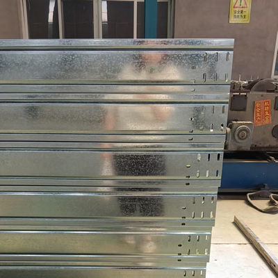 Un buon prezzo. Sistema di via filiera di lunga durata lunghezza 3 m per il collegamento di cavi industriali in linea