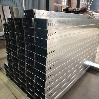 قیمت خوب نوع Trough Cable Tray گرم غوطه ور شدن گالوانیزه در خارج از خانه ضد آب تبعید گرما اندازه های سفارشی در داخل بیرون آنلاین
