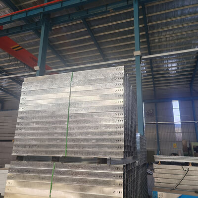 Harga yang bagus Selubung Kabel Baja Berlapis Film Tahan Suhu Tinggi dengan Slot untuk Pengkabelan Industri on line